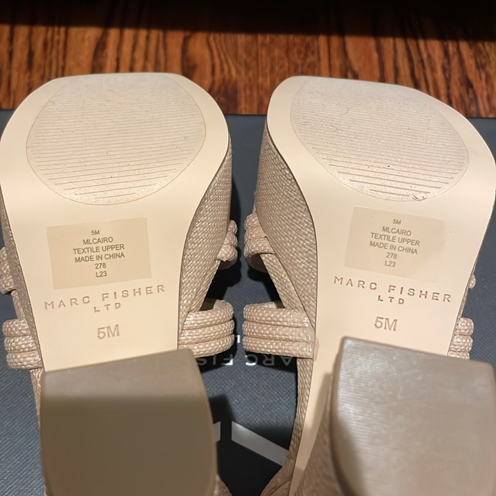 Marc Fisher LTD CAIRO Platform Sandal, Size 5, NWT - Picture 4 of 4